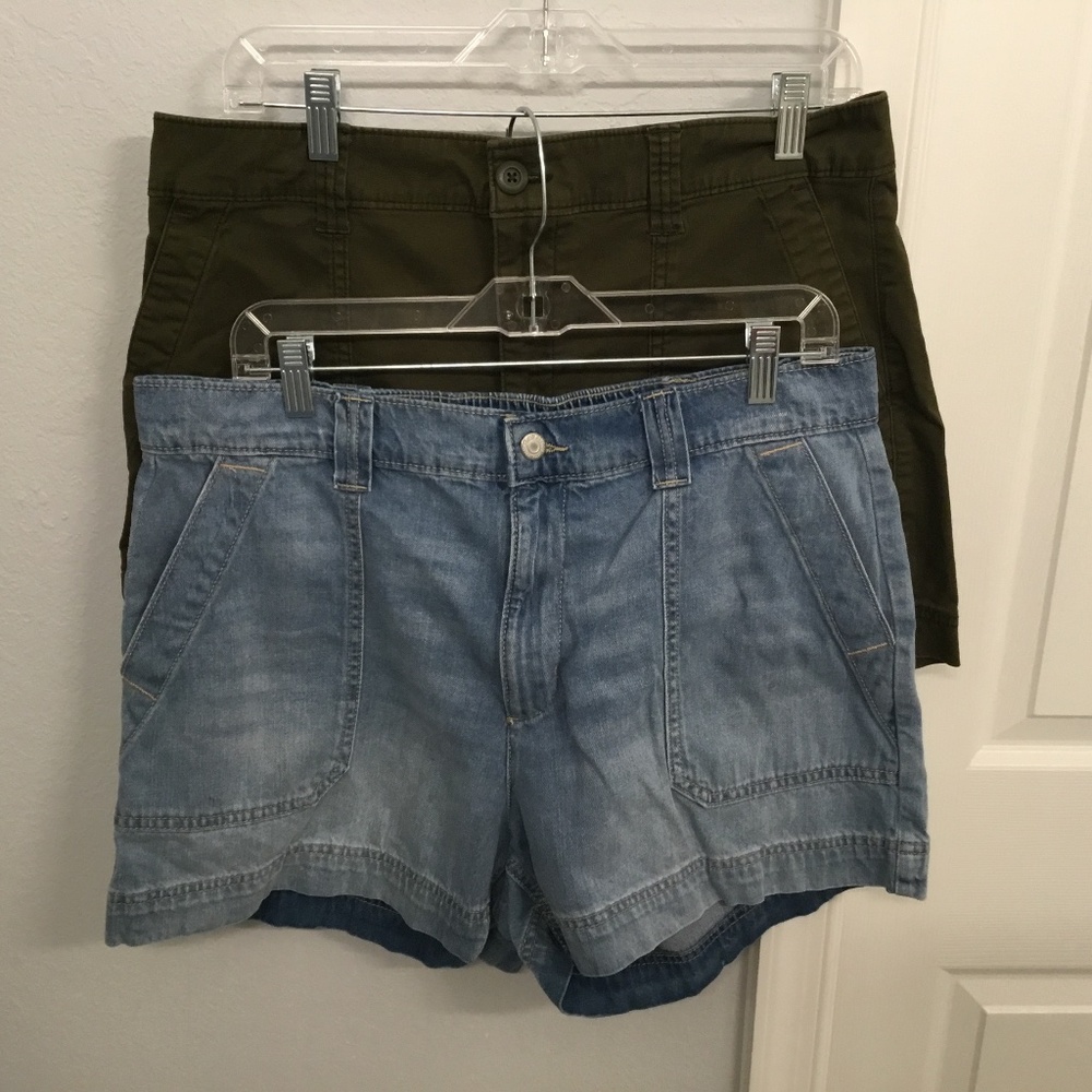 2 pair size large OG old navy shorts